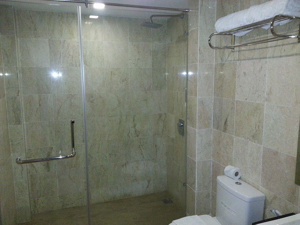 The Corum View Hotel Баян Лепас Екстериор снимка